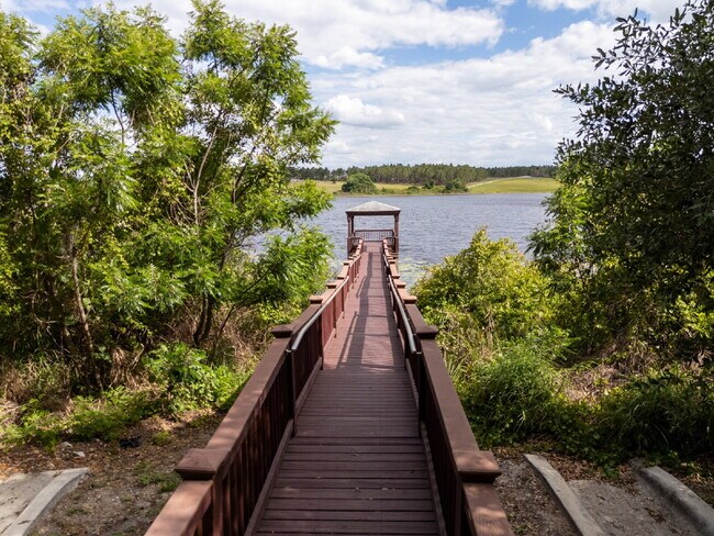 Building Photo - "Spacious 4-Bedroom Retreat with 3 Full Baths in Winter Garden's Serene Sanctuary"