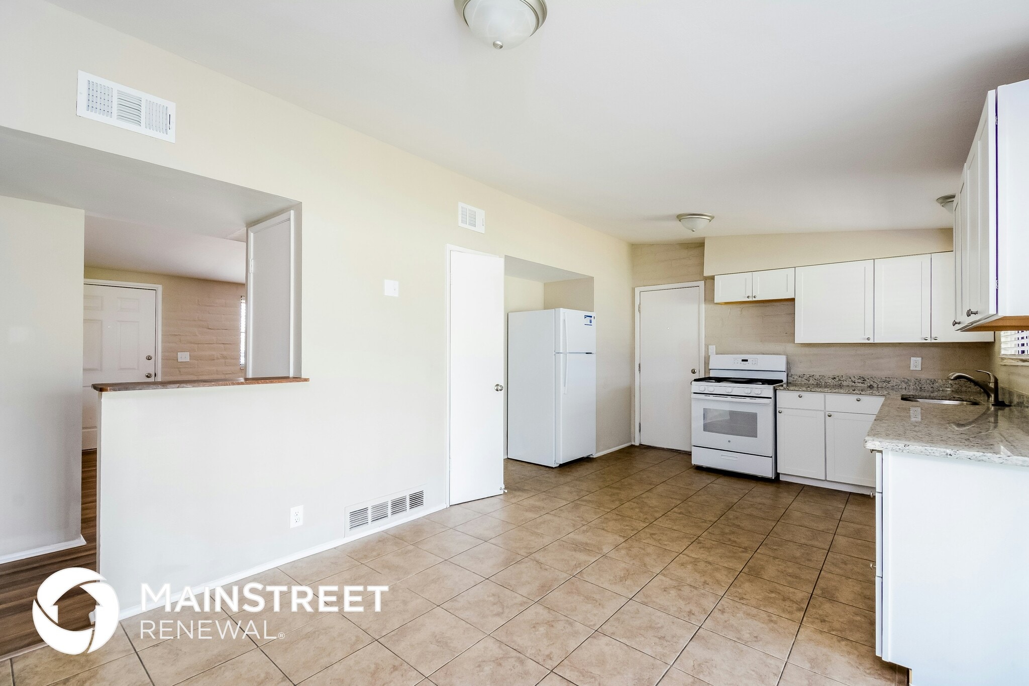 Building Photo - 156 W Pastime Rd