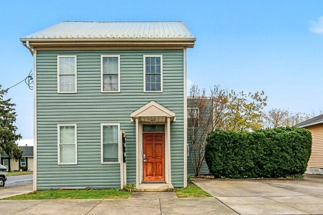 Primary Photo - 439 Market St