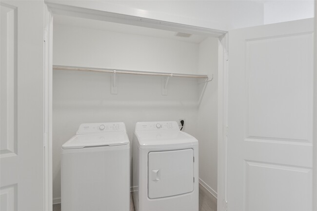 Building Photo - 1327 Tanner Dell Dr