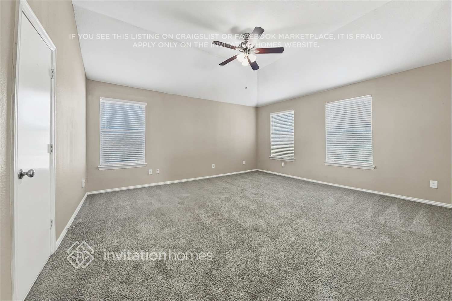 Building Photo - 4000 Iris Ct