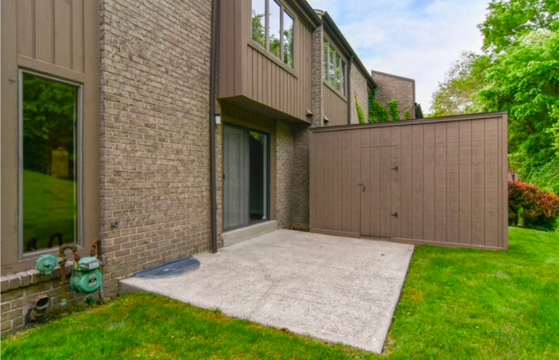 Building Photo - 456 Willow Ct