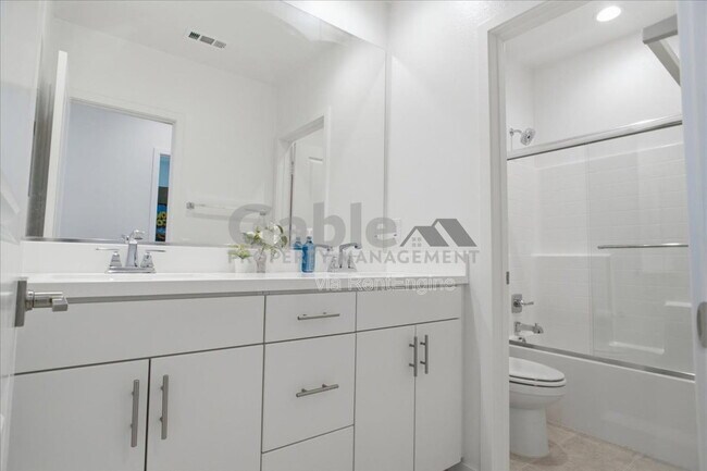 Building Photo - 17952 Spire Ct
