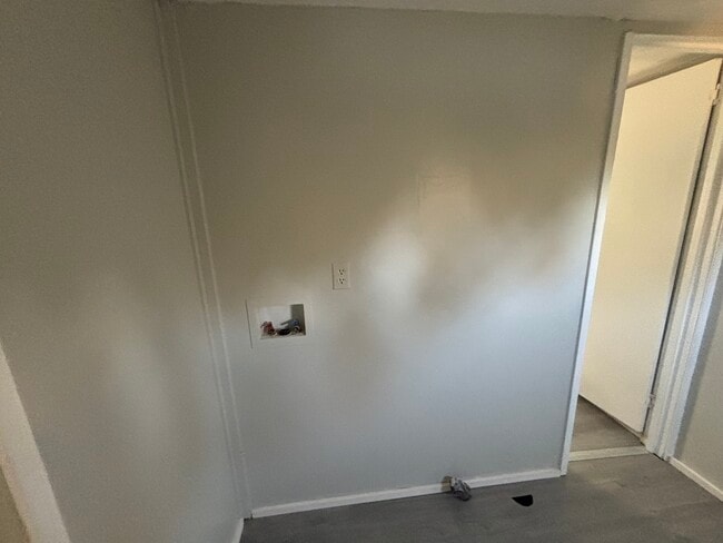 Building Photo - 40 Mcilwain Rd