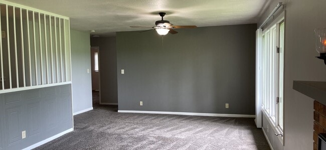 Building Photo - Rare Opportunity to Rent Single Family 3 Bedroom Home in McCook Lake, SD