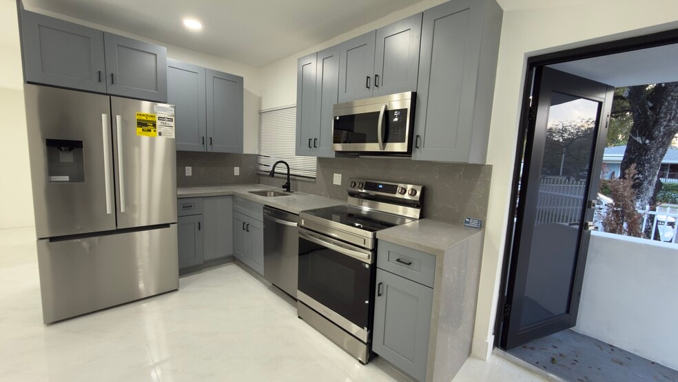 Building Photo - 4717 NW 11th Ave