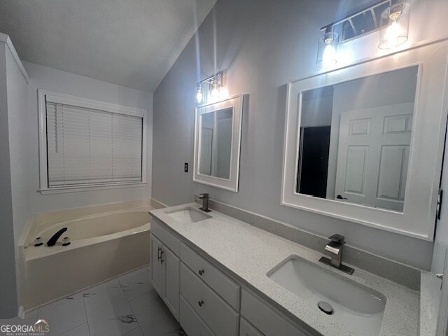 Building Photo - 3320 Northcliff Dr