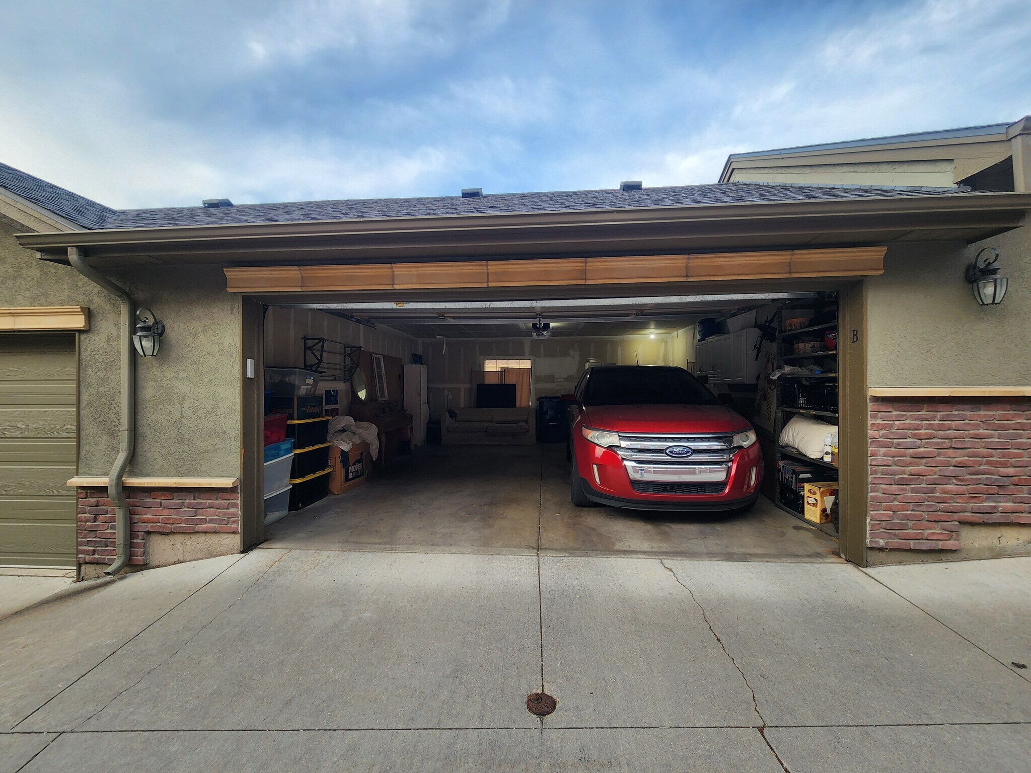 Building Photo - 9509 Cedarhurst Ln