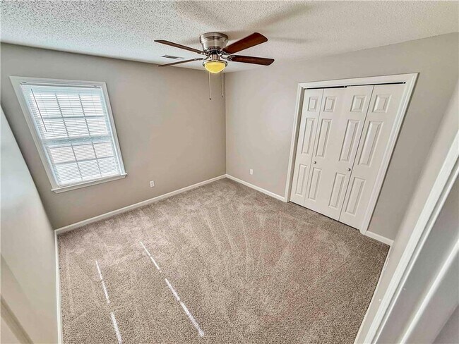 Building Photo - 6403 Ivey Terrace Dr SE