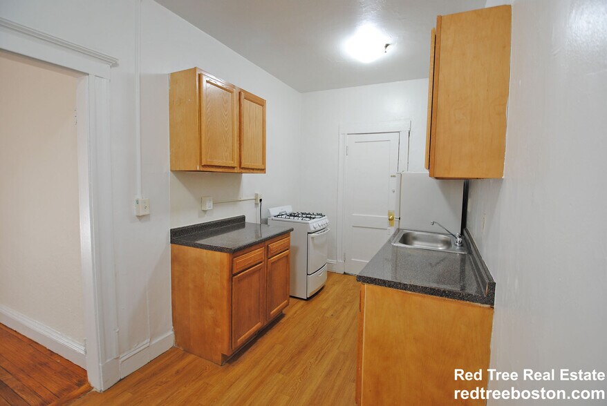 Building Photo - 1167 Boylston St