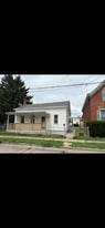 Building Photo - 210 Maple St