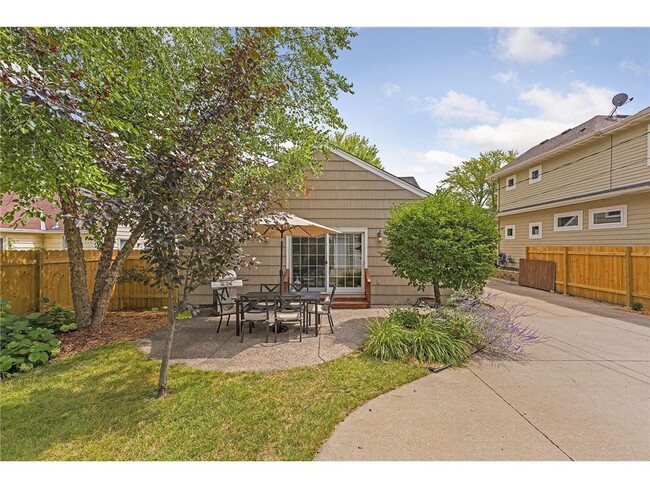 Building Photo - 6024 Kellogg Ave