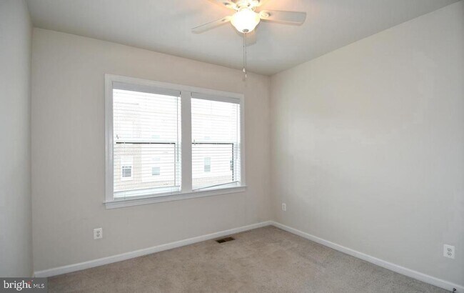Building Photo - 20739 Heron Landing Dr