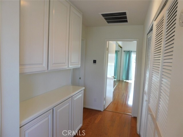 Building Photo - 7 Lakeview