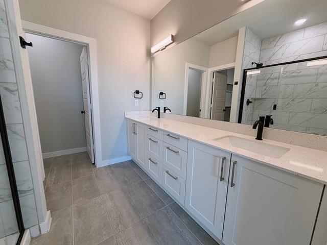 Building Photo - 3842 Clovis St