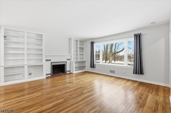 Building Photo - 81 Glen Ave