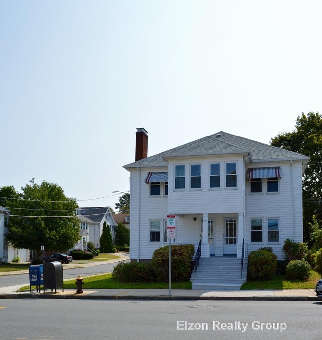 Building Photo - 260 Foster St