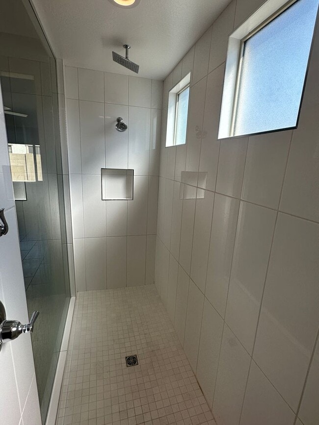 Building Photo - Corner Lot, RV Gate and Garage, Single Lev...