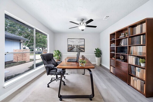 Building Photo - 3430 W Creek Club Dr