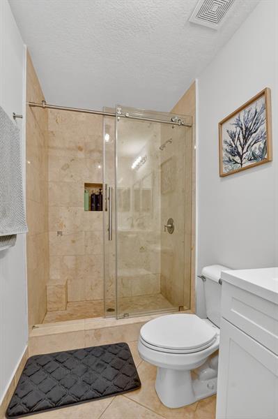 Building Photo - 22120 Majestic Woods Way