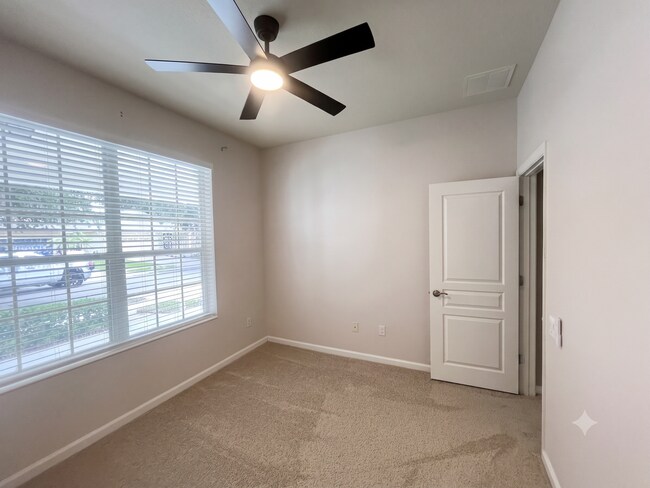 Building Photo - 13244 Strode Ln