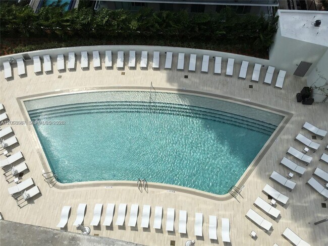 Building Photo - 1100 S Miami Ave