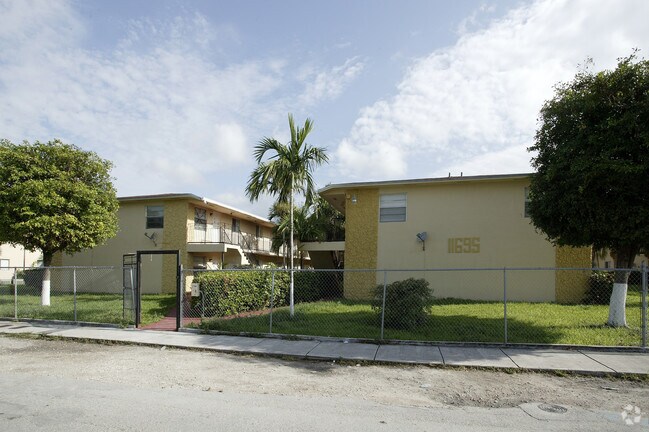 Primary Photo - 11695-11697 NW 2nd St