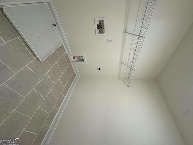 Building Photo - 3677 Lockaby Way