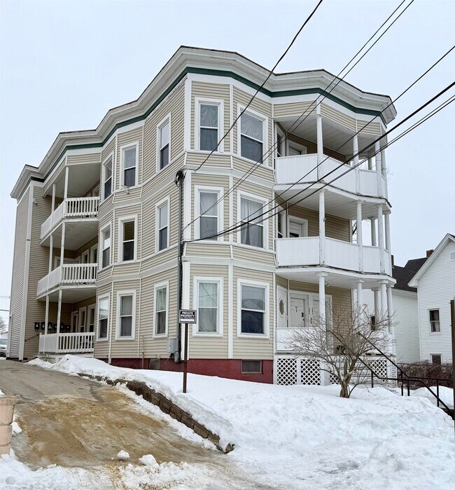 Building Photo - 603 Silver St