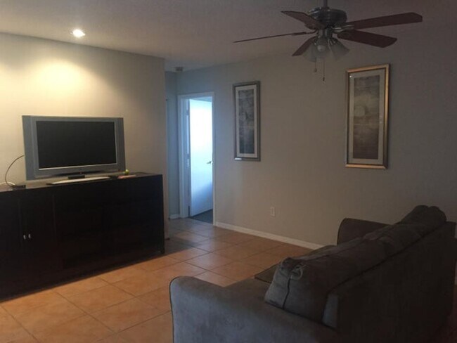 Building Photo - 4135 Bay Laurel Way