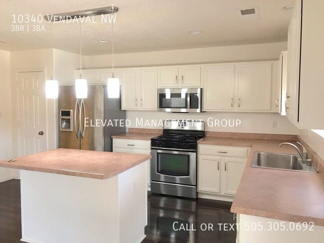 Building Photo - 10340 Vendaval Ave NW