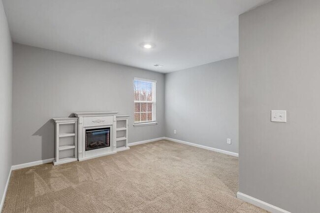 Building Photo - Newer Home in Reedy Fork, So Many Upgrades, SS Appliance, Loft, Garage, Fenced!