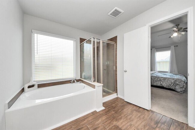 Building Photo - 2643 Ridgeback Dr