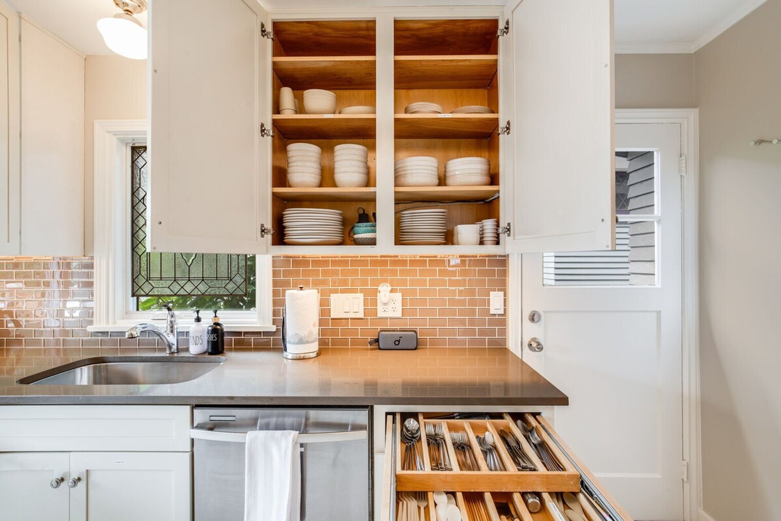 Building Photo - 1706 Warren Ave N