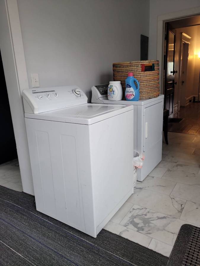 Building Photo - 315 Park Ave