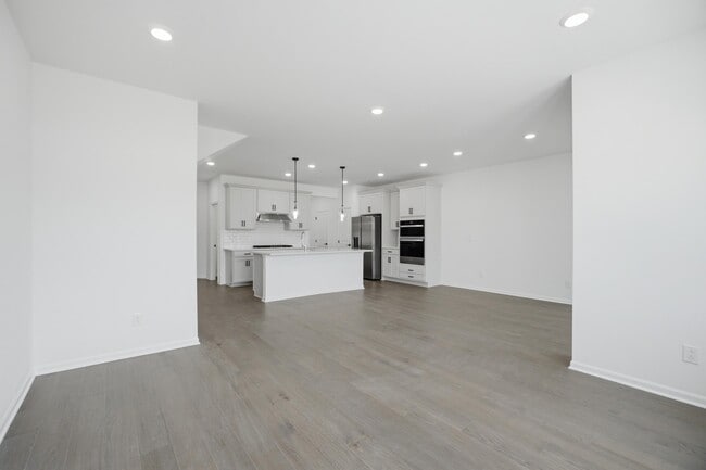 Building Photo - 5574 E Spaniel Dr