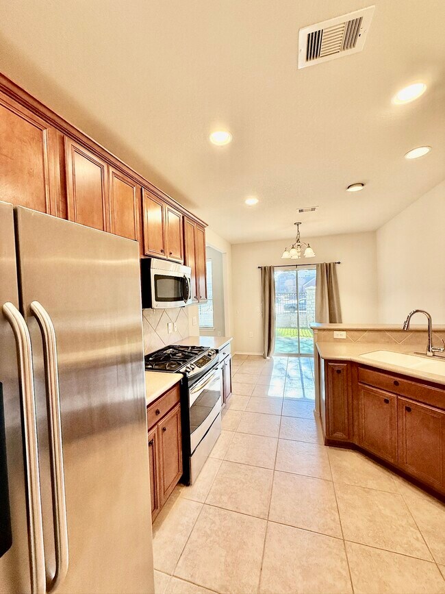 Building Photo - 13600 Breton Ridge St