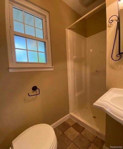 Building Photo - 2309 Cumberland Dr