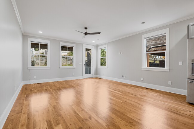 Building Photo - 4604A Michigan Ave