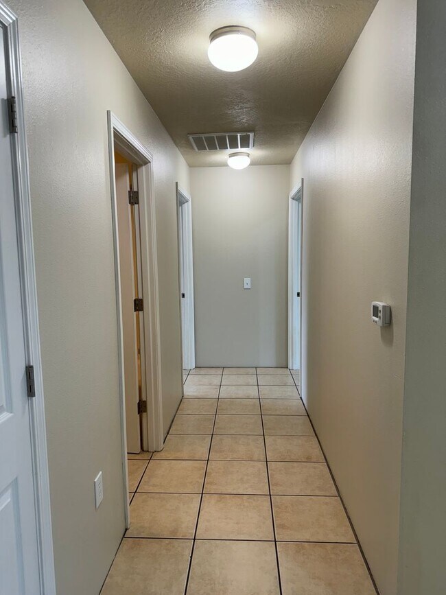 Building Photo - 4195 Glacier View Dr