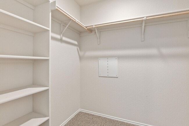 Building Photo - 1702 Miller Ter