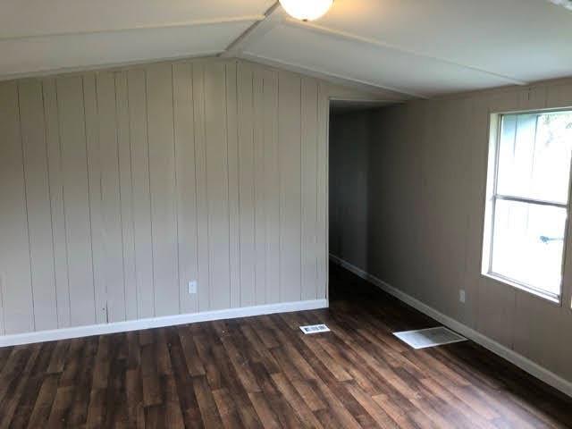 Building Photo - 5589 County Rd 469