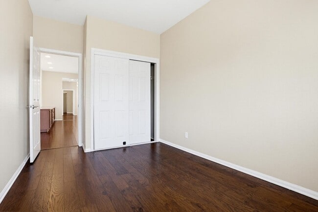 Building Photo - 3 Bedroom Home Available Now!