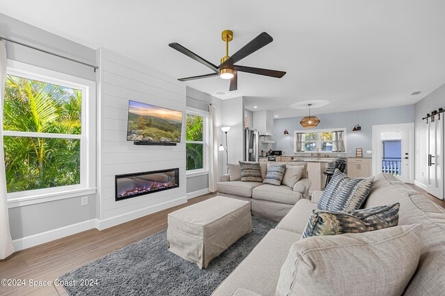 Building Photo - 19 Vip Is