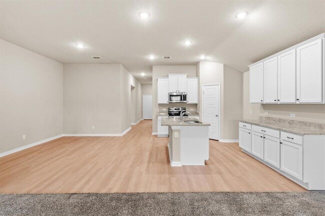 Building Photo - 2039 Rowan Wy