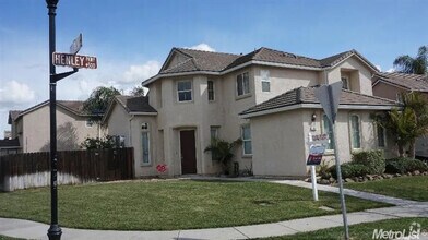 Building Photo - 472 Henley Pkwy