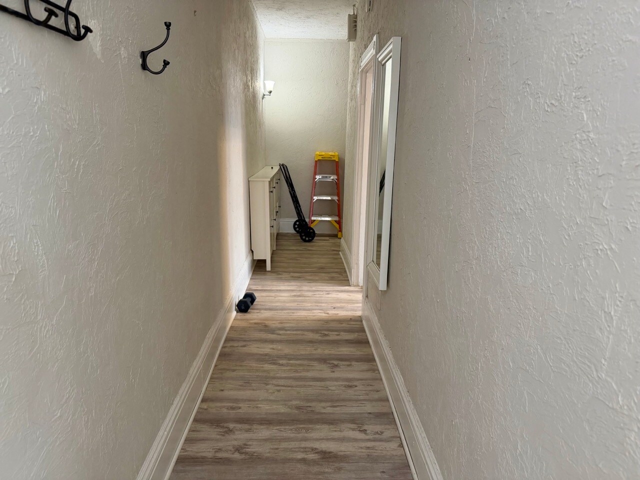 Building Photo - 14 Glenville Ave