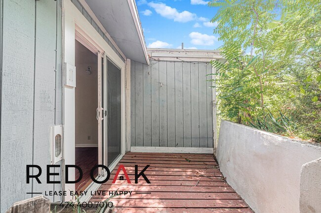 Building Photo - 474 1/2 Crane Blvd-474 1/2