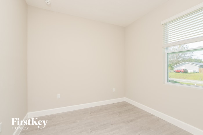 Building Photo - 109 Hillock Ave NW