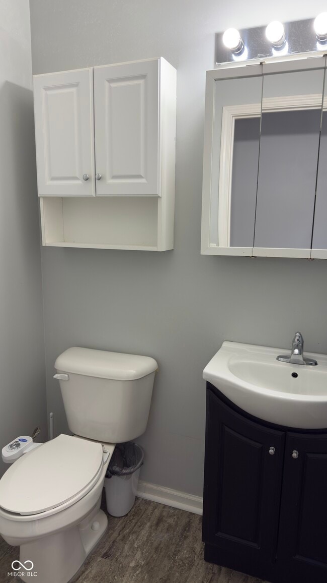 Building Photo - 5064 Gunston Ln